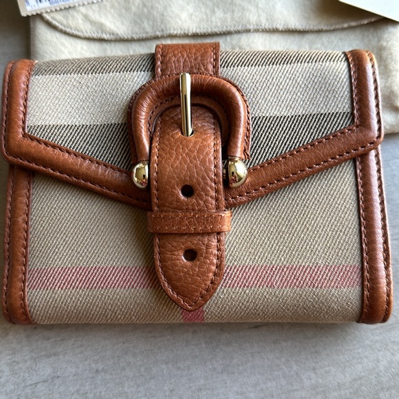 Like New Burberry Nova Check Compact Wallet with Buckle - Picture 2 of 7